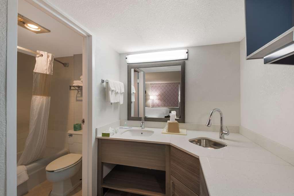 Suburban Studios Cleveland Tn I-75 Room photo