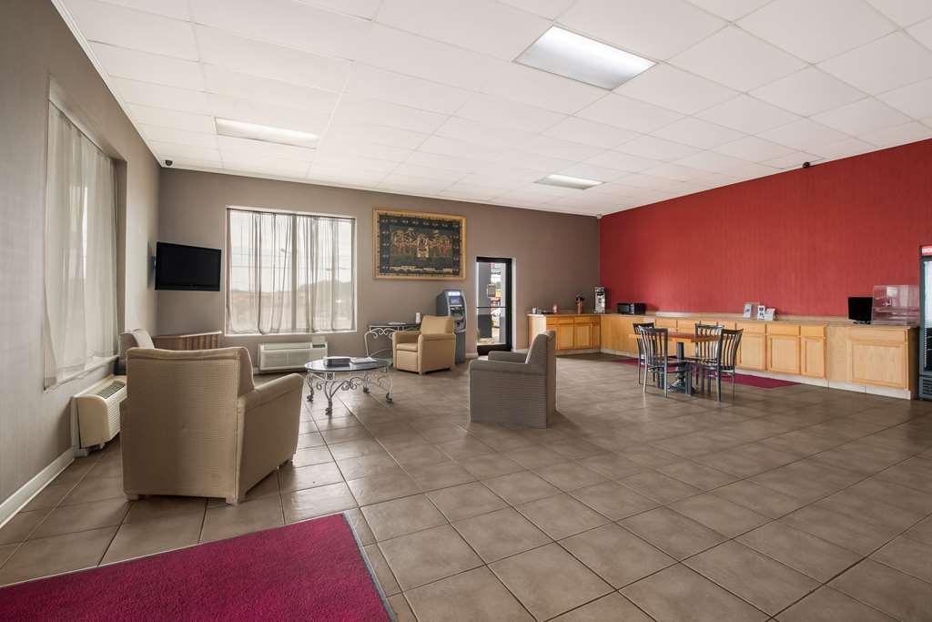 Suburban Studios Cleveland Tn I-75 Restaurant photo