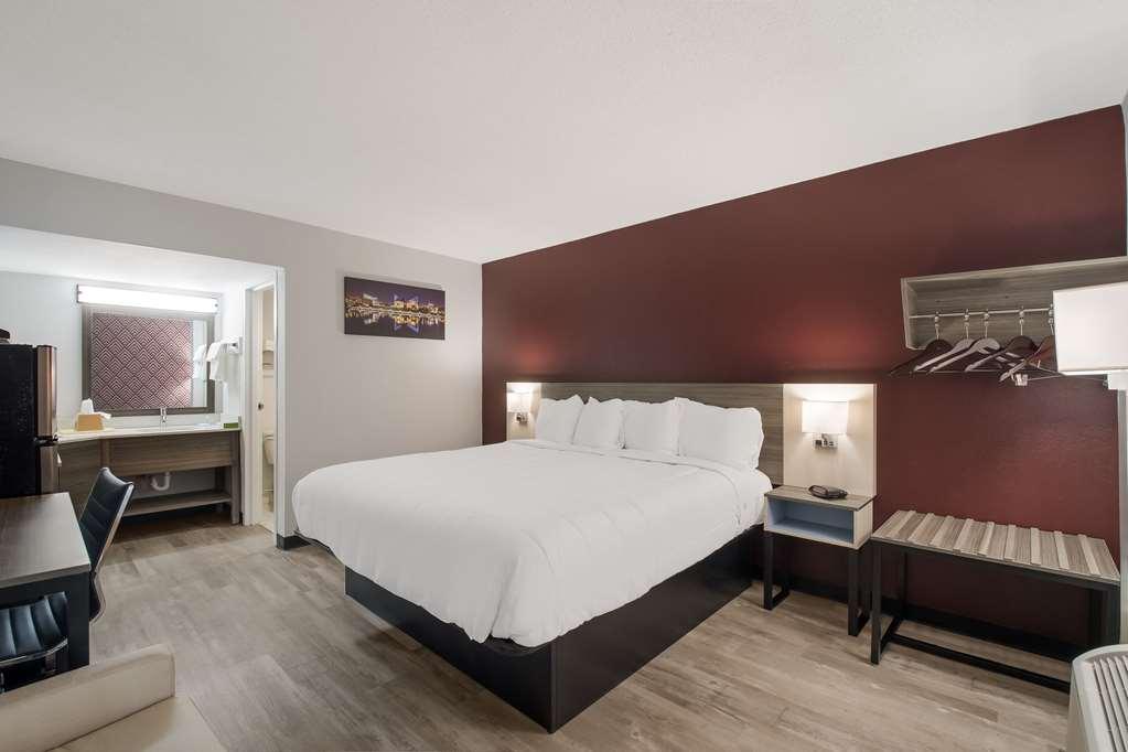 Suburban Studios Cleveland Tn I-75 Room photo